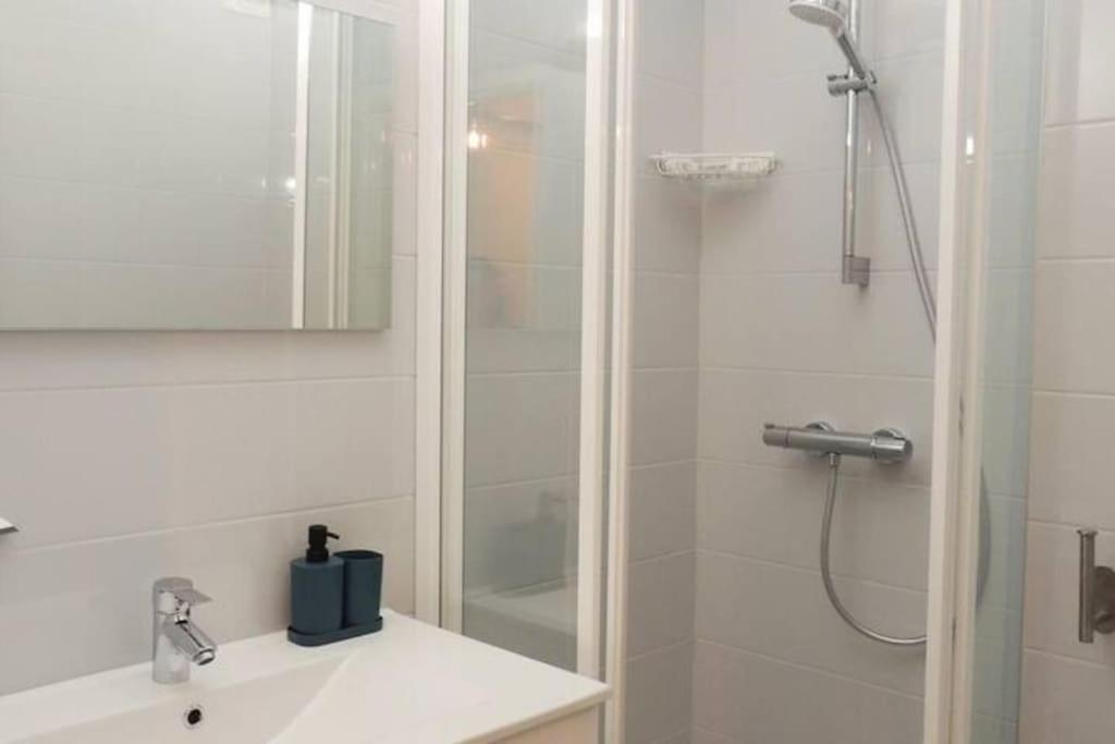 Ginkgo Studio - Piscine, Proche De La Mer, Golf, Wifi Мандельё-ла-Напуль Экстерьер фото